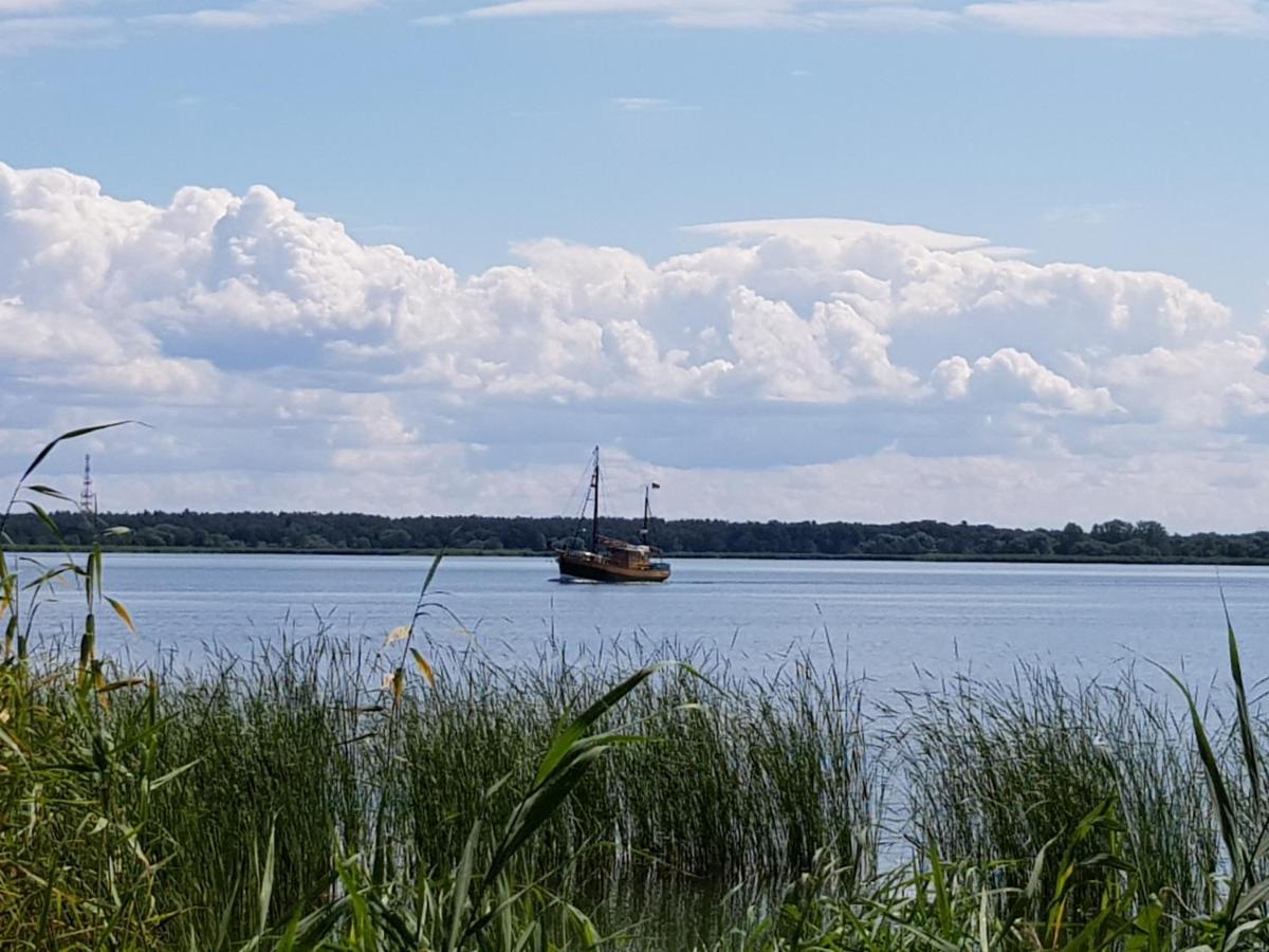 Fischerhaus Godewind 60 Qm Altwarp Экстерьер фото